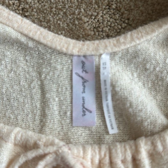 Cream colored long sleeve crop top from Out From Under, size XS - Picture 4 of 4